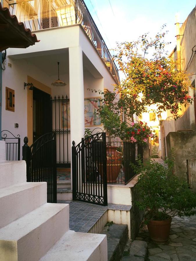 La Casa Di Ivana 圣尼科拉阿尔切拉 外观 照片